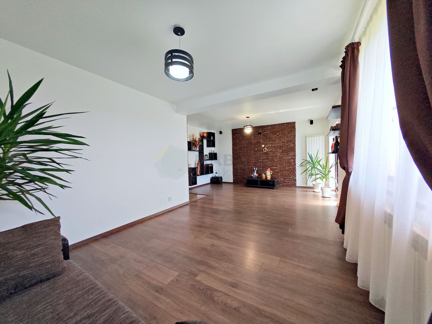 Vila individuala cu teren de 1000mp in Comuna Berceni - Poză 9