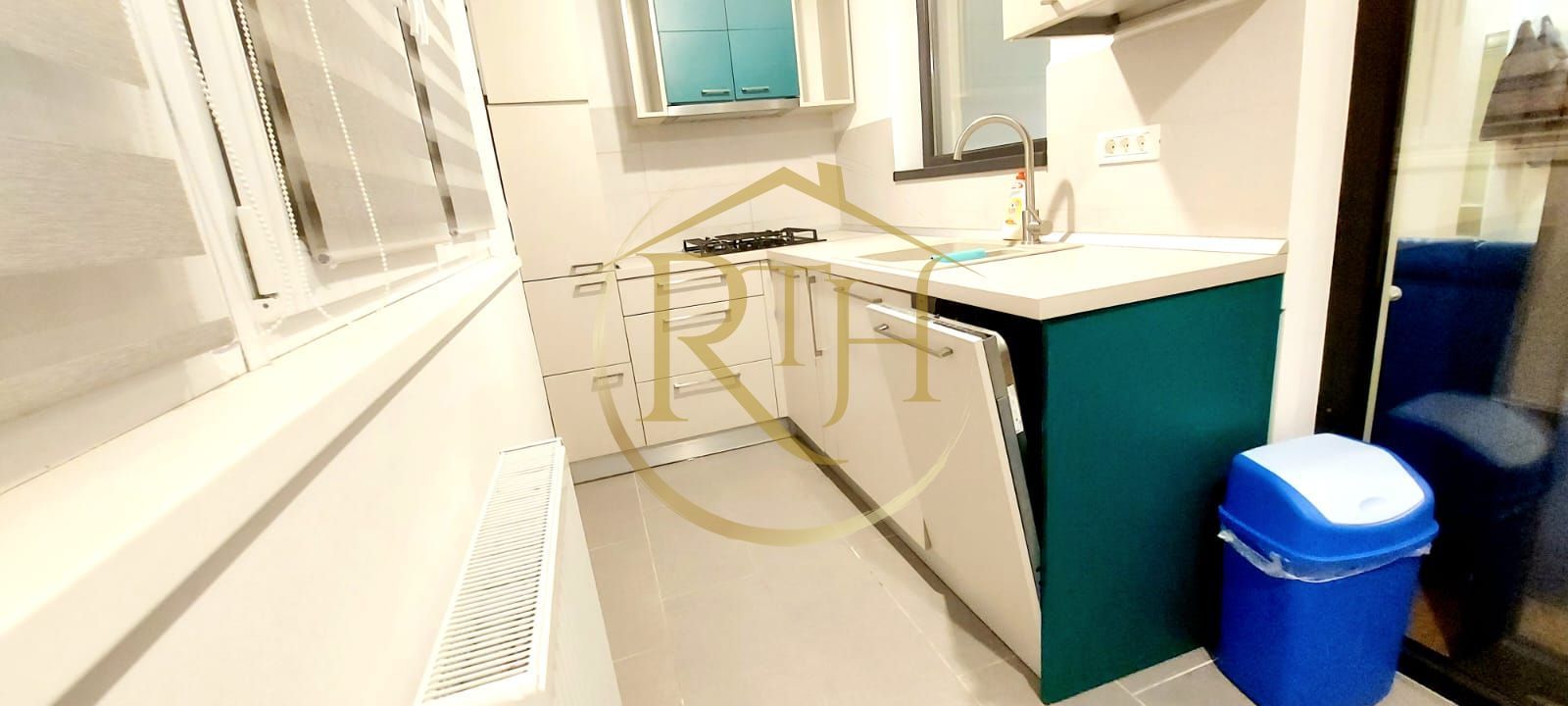 Inchiriez Apartament modern  2 Camere Giroc zona hotel IQ - Poză 9