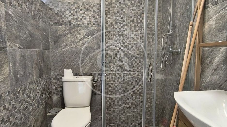 Spatiu comercial de inchiriat de tip S+P+E in zona Rogerius, Oradea - Poză 10