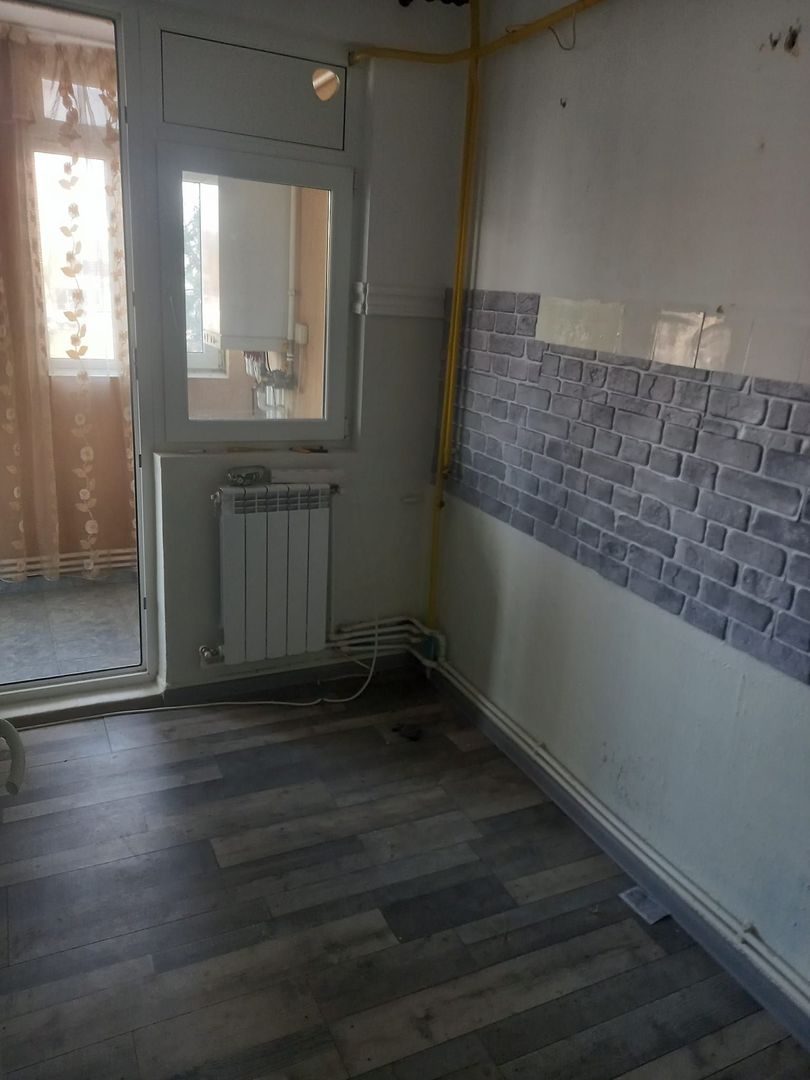 Apartament 3 camere Tiglina 2,et 1 - Poză 4