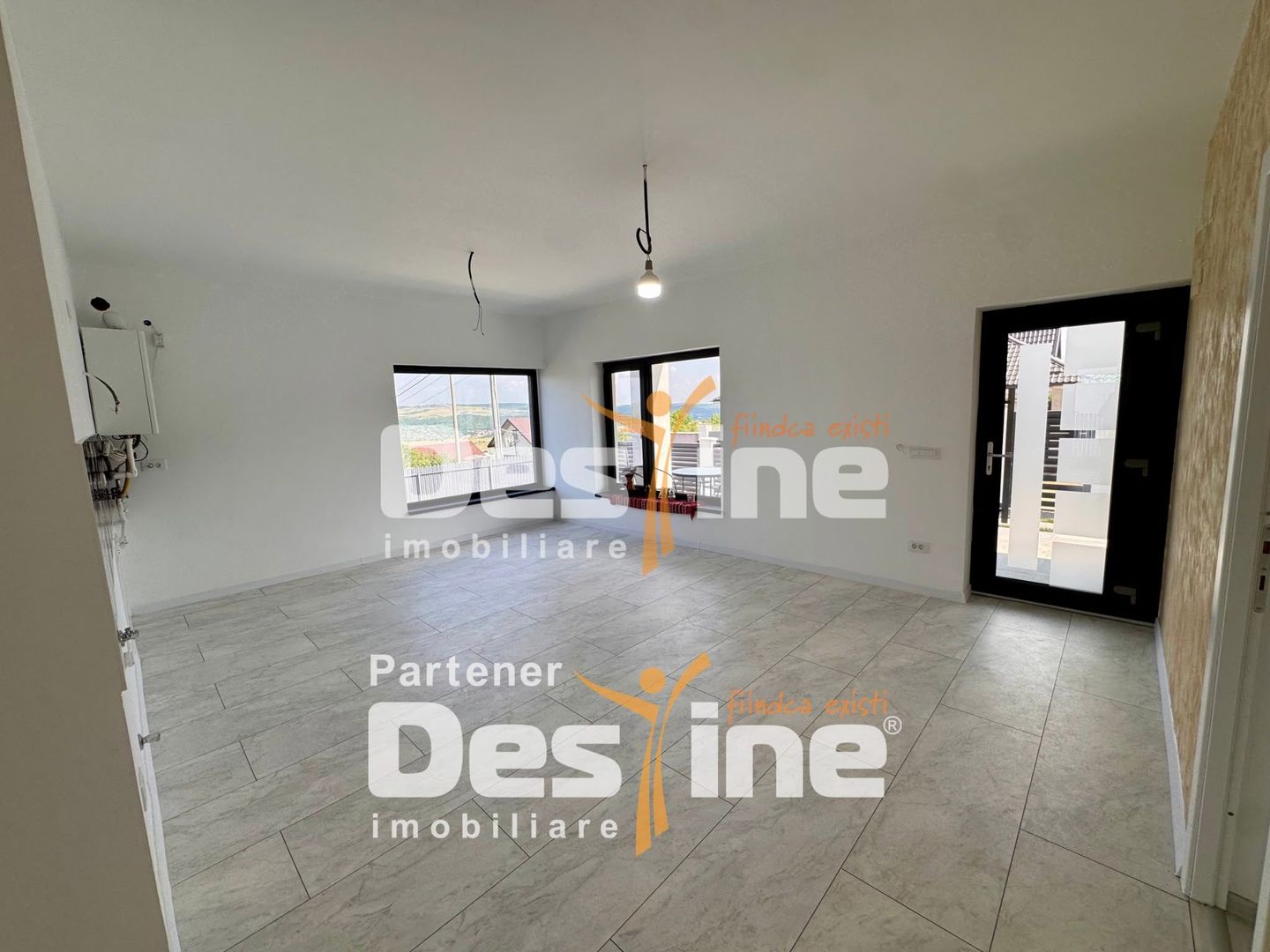 Casă individuală 4 camere, în Cartier - 124mp utili, teren - 450mp - Poză 4