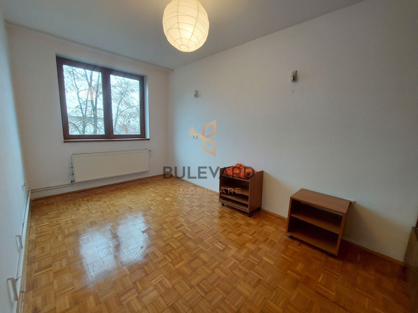 Apartament cu 3 camere decomandate, zona Pietii Hermes! - Poză 5