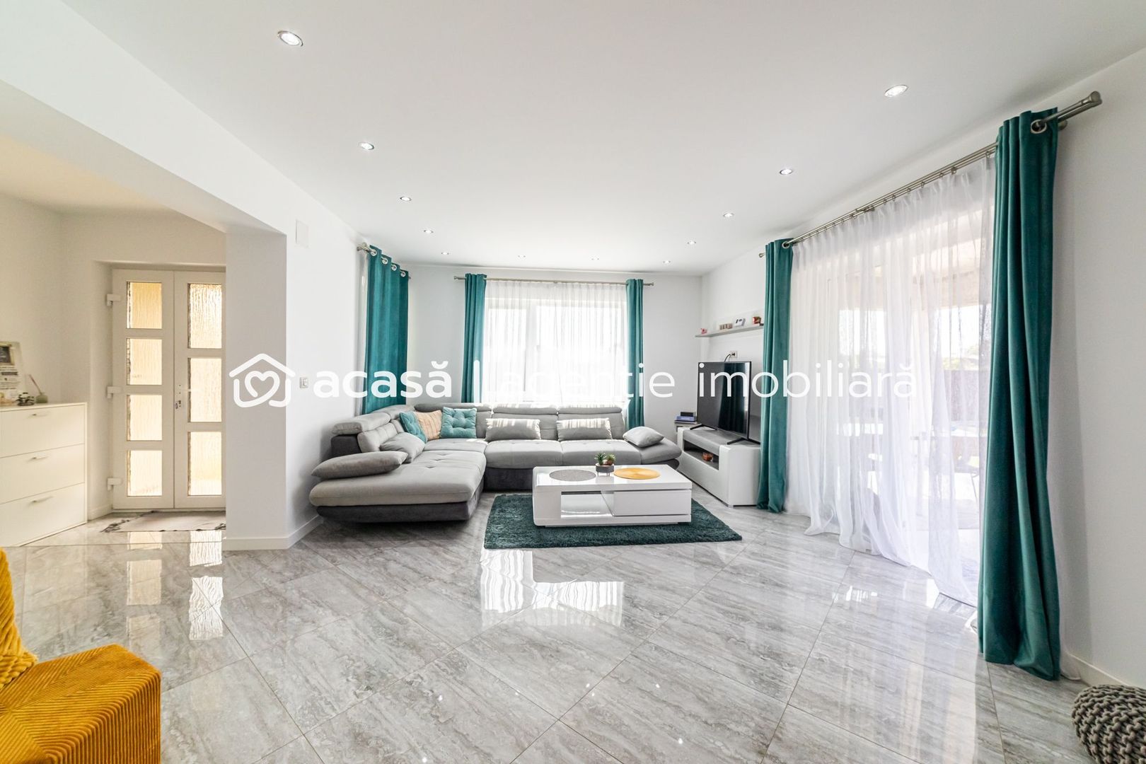 Nou! Casă frumoasă în Sâmbăteni - Poză 5