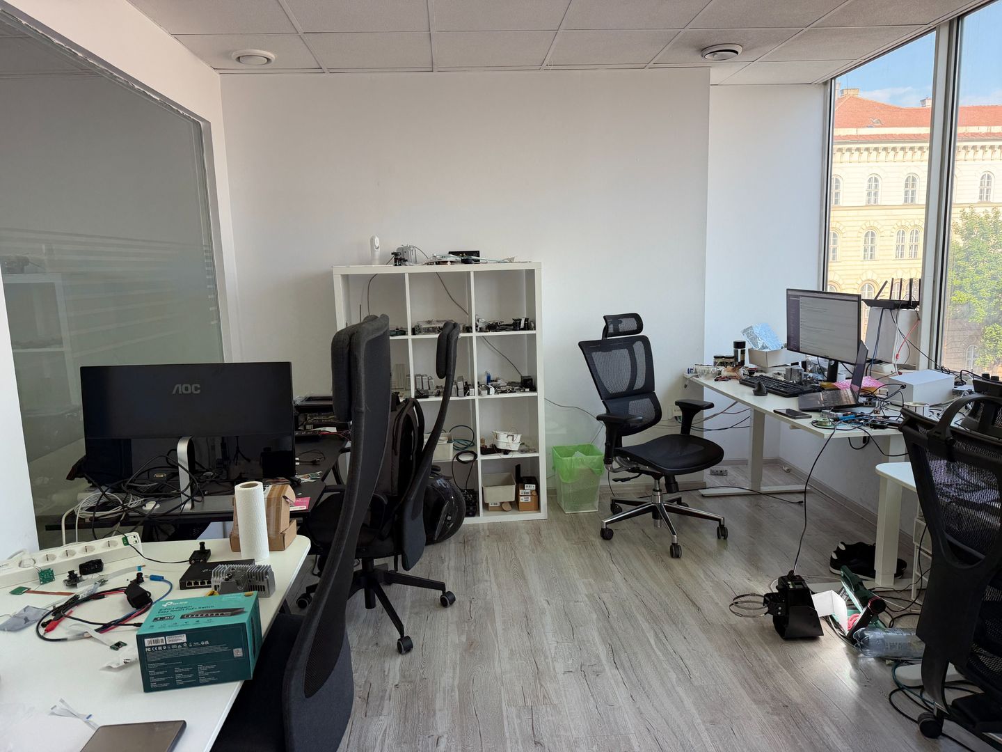 Birou de închiriat – flexibil și adaptabil nevoilor tale - Poză 8