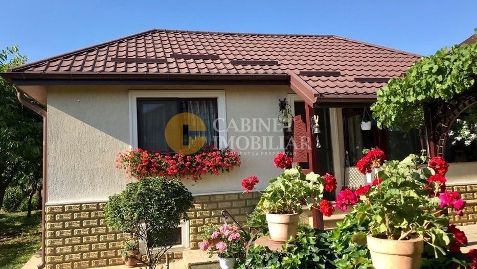 Proprietate deosebită în Aroneanu – 2 case pe teren generos de 1209 mp - Poză 4