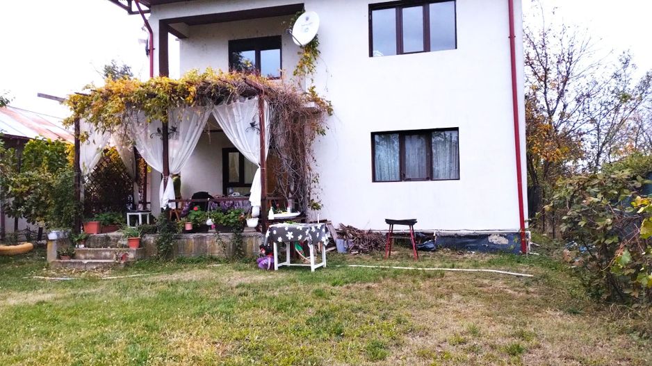 Vilă individuală 6 camere, teren 903 mp ! - Poză 3