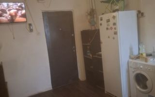 Garsonieră mobilată, etaj 2, lângă metrou Nicolae Grigorescu 250€ - Poză 2