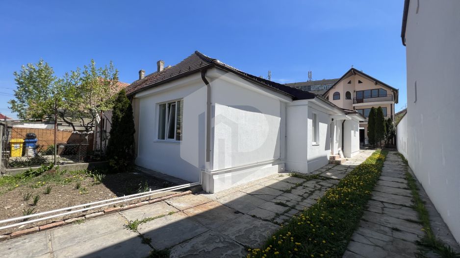 Casa de inchiriat renovata- Zona Moldoveanu- 400 mp - Poză 1