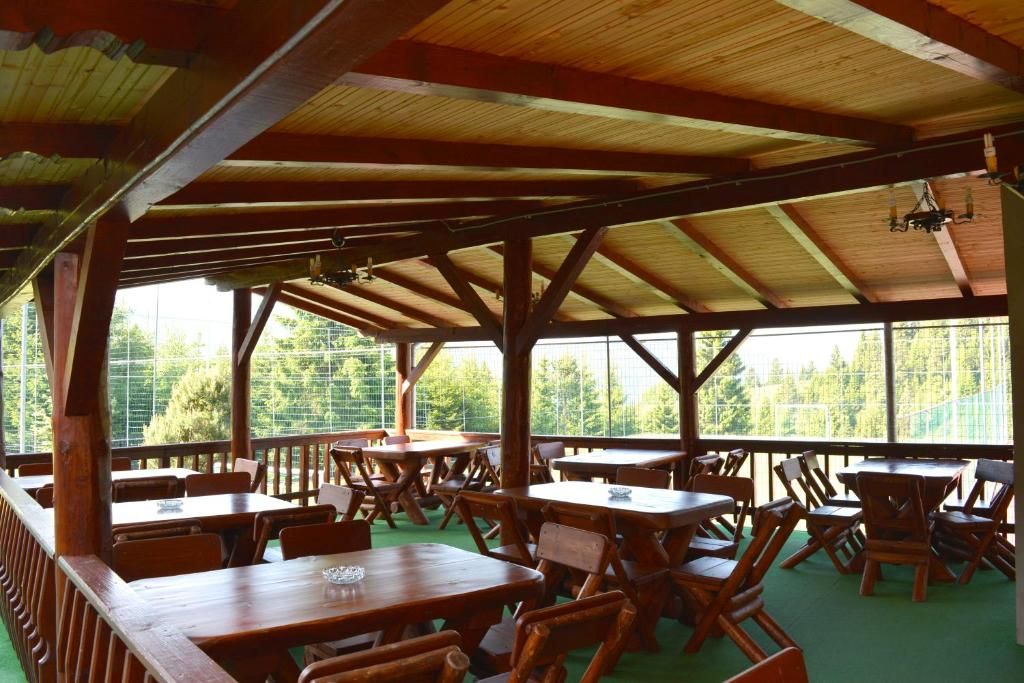 Domeniu turistic, zona pitoreasca, priveliste, aer curat, Fundata, Brasov - Poză 7