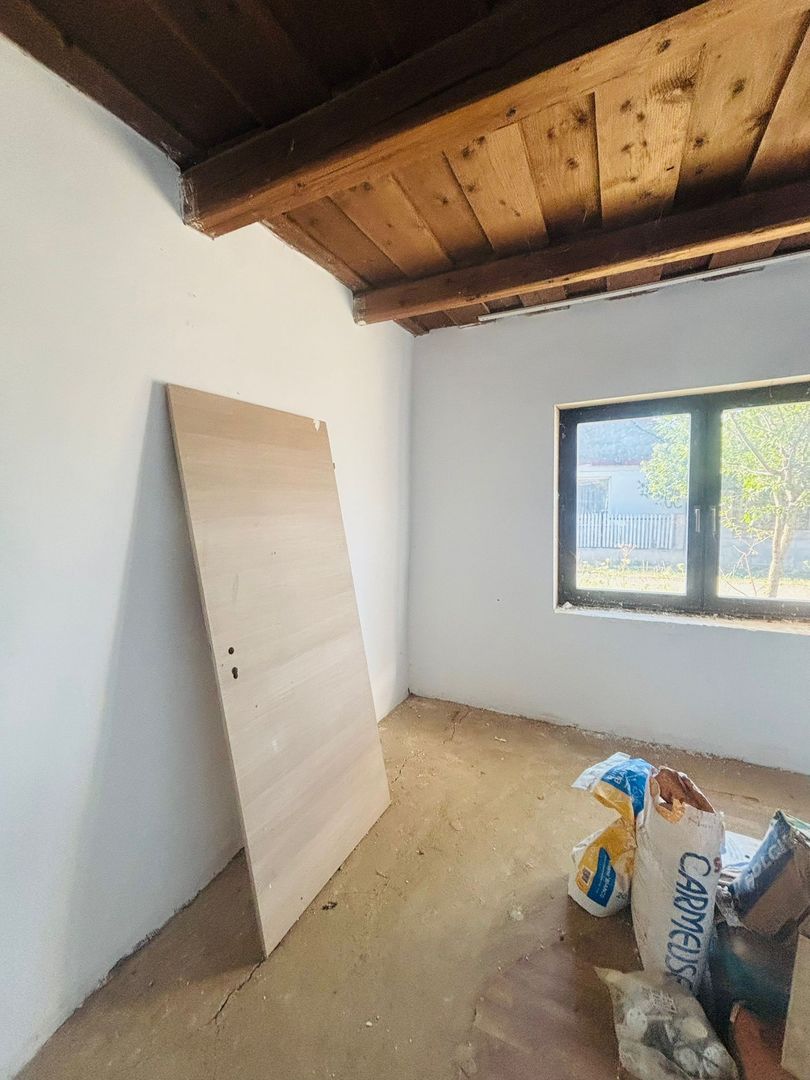 Casă și teren, 1.000 mp, Ciulești. 18.000 E. Comision 0 - Poză 13