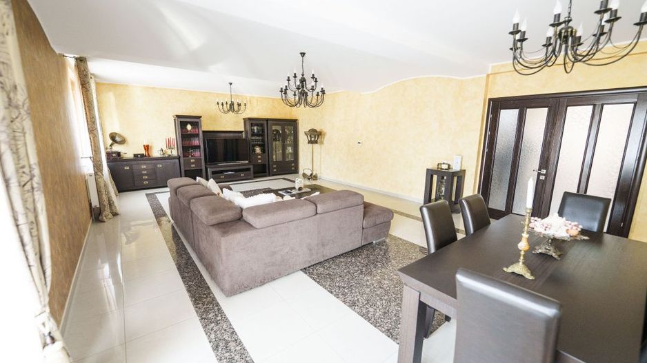 Vila moderna S+P+M, piscina acoperita, sauna, sala fitness-zona Ford/Cassia Park - Poză 25