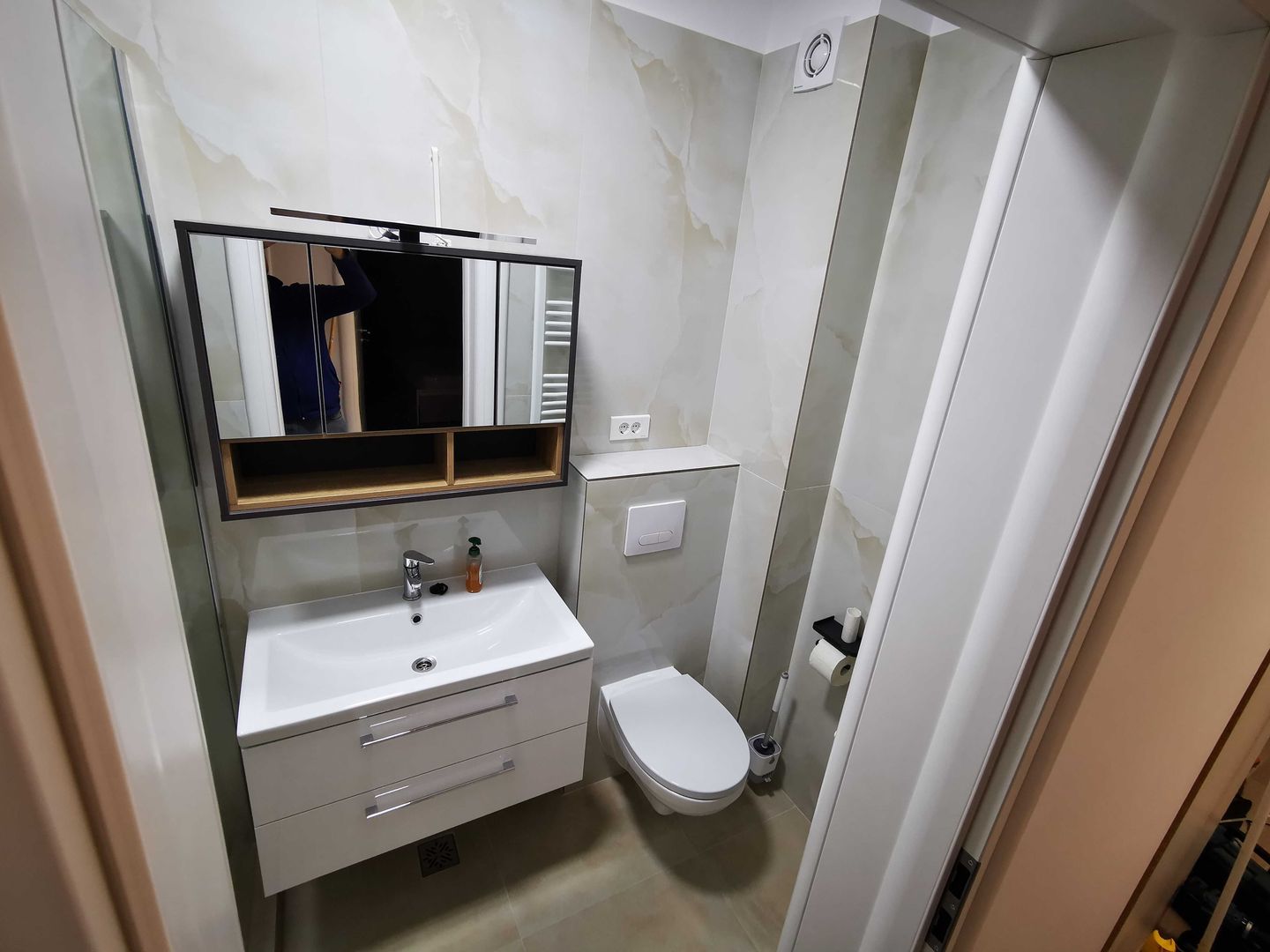 DE INCHIRIAT apartament 3 camere, situat în zona Berceni BLOC NOU - Poză 6