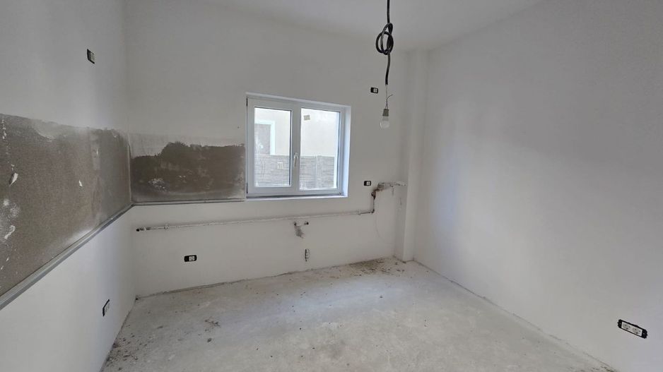 Giroc-Bld. Aviatiei | 5 camere | 3 bai | Bucatarie inchisa | Asfalt - Poză 7