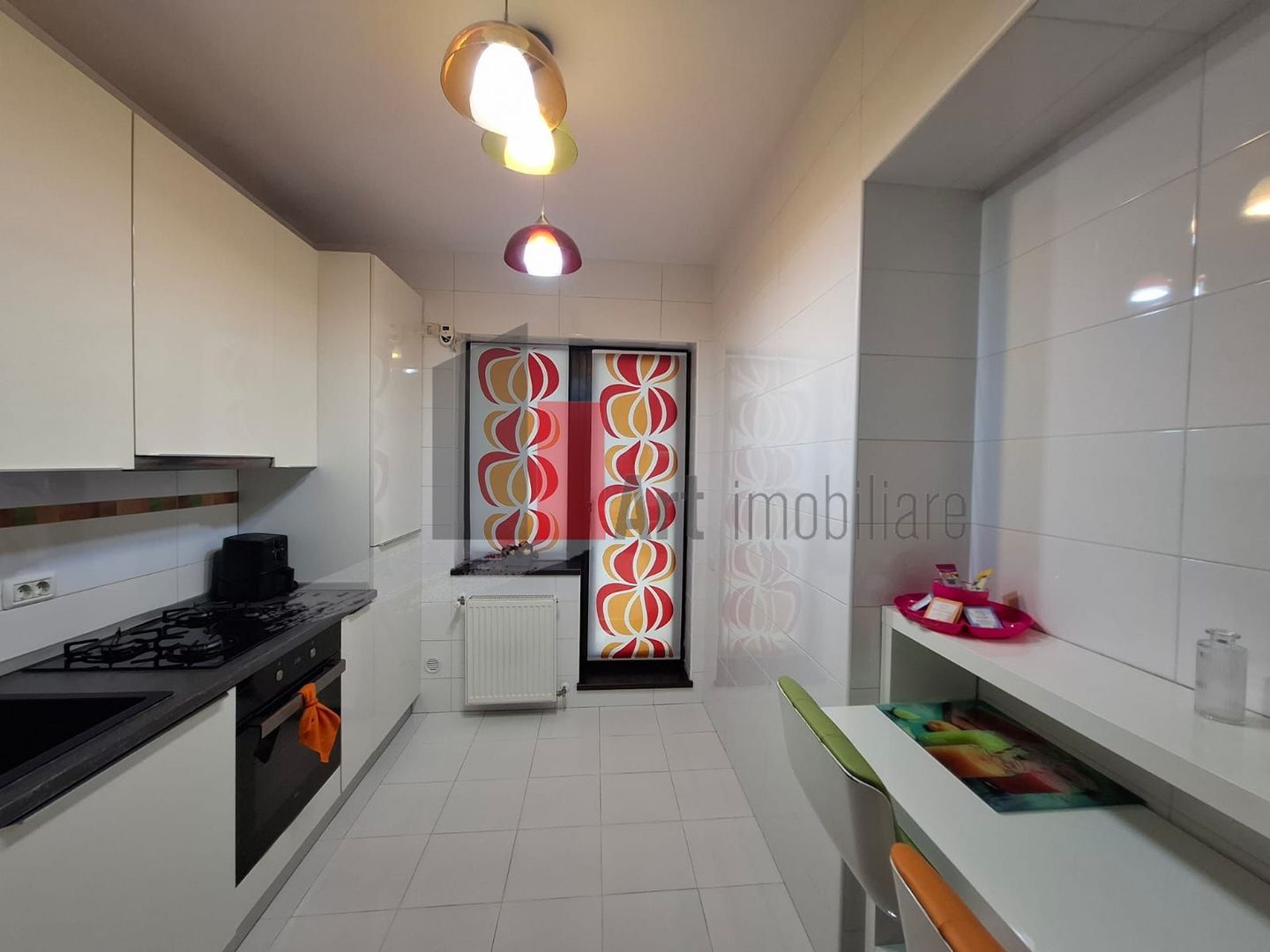 Apartament in Piata Unirii, bloc 2015,  CENTRALA PROPRIE, URGENT - Poză 12