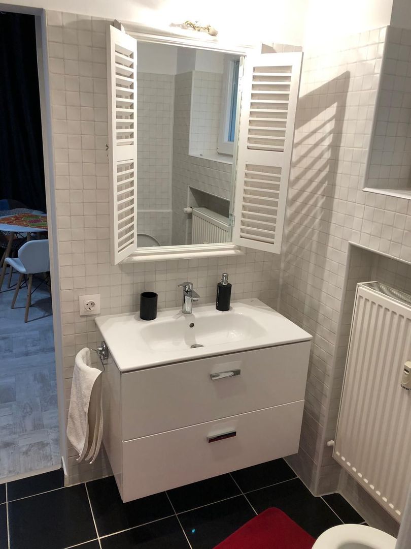 Inchiriez Garsoniera Piața Romană Ultracentrala lângă ASE - Poză 5