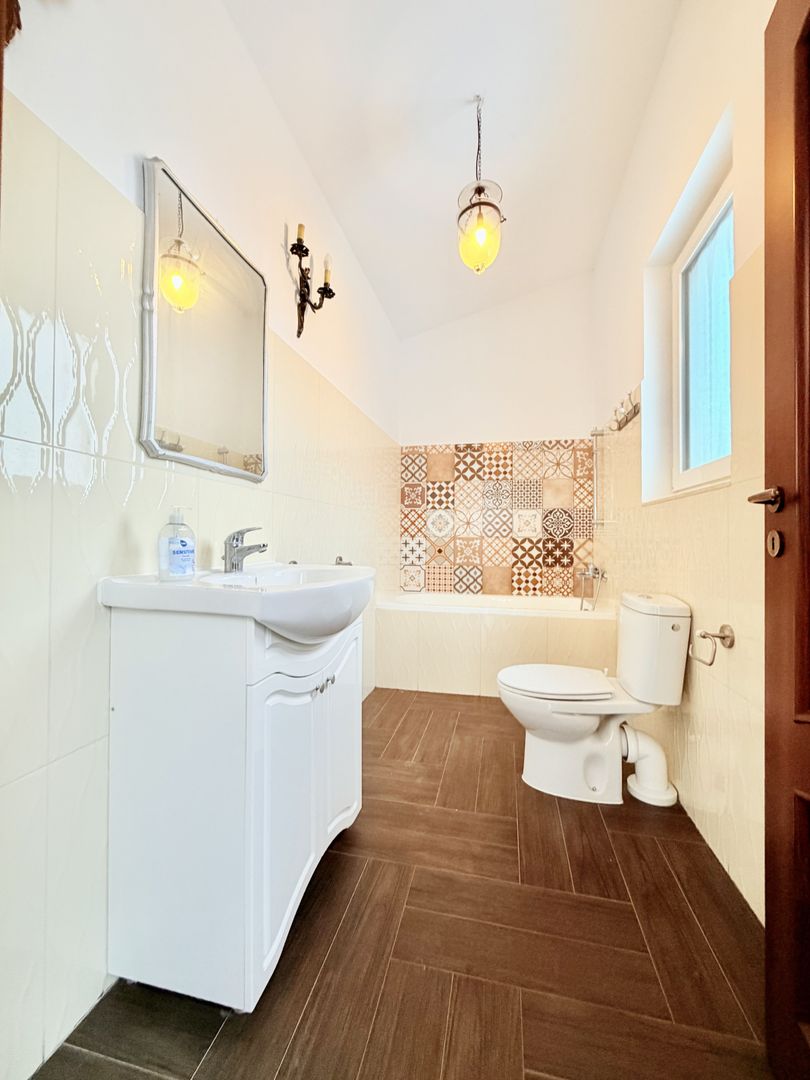 Casă de închiriat la liziera pădurii - Dumbrăvița - Poză 19