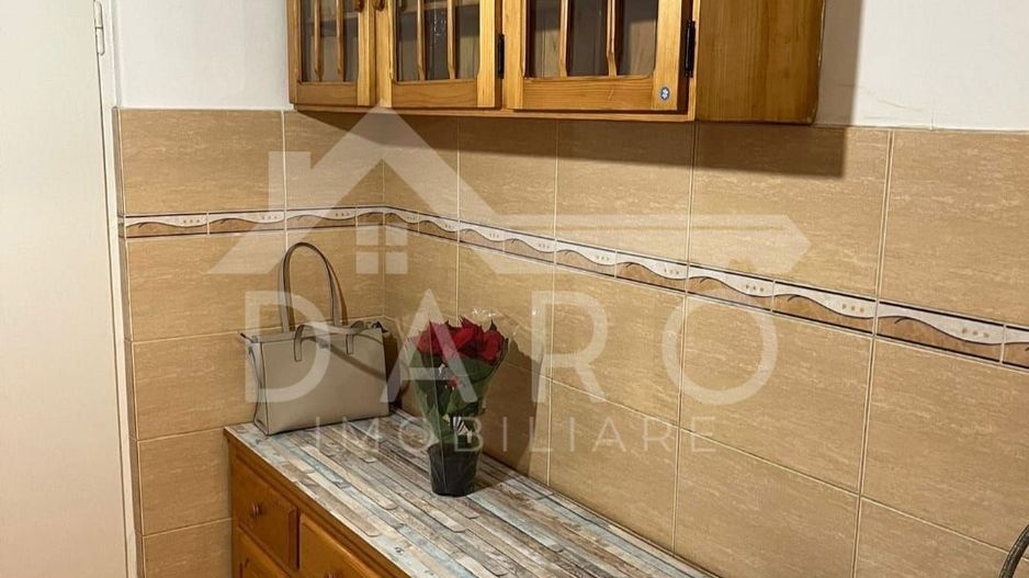 INCHIRIEZ APARTAMENT CU DOUA CAMERE UTRACENTRAL - Poză 5