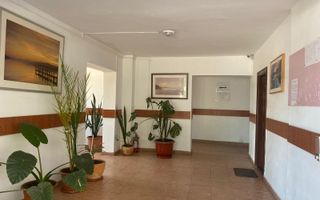 Oportunitate rară de investiție! Bloc cu 100 de garsoniere –Târgoviște - Poză 8