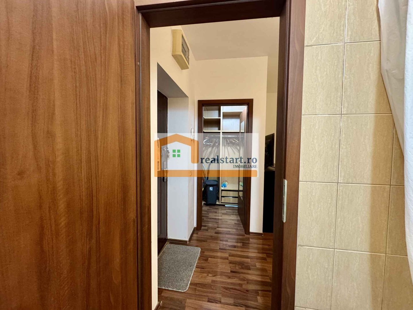 Rasarit de Soare, et8/11, Auchan Titan, disponibil imediat - Poză 13