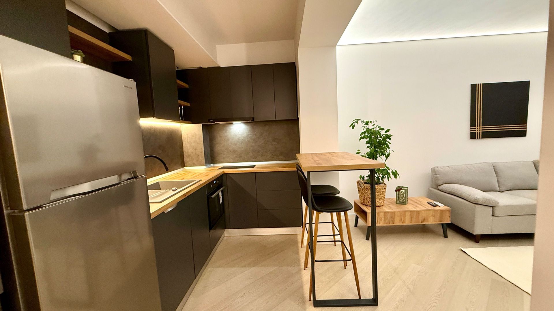 Inchiriere apartament 2 camere Cortina North Pipera, parcare subterană - Poză 2