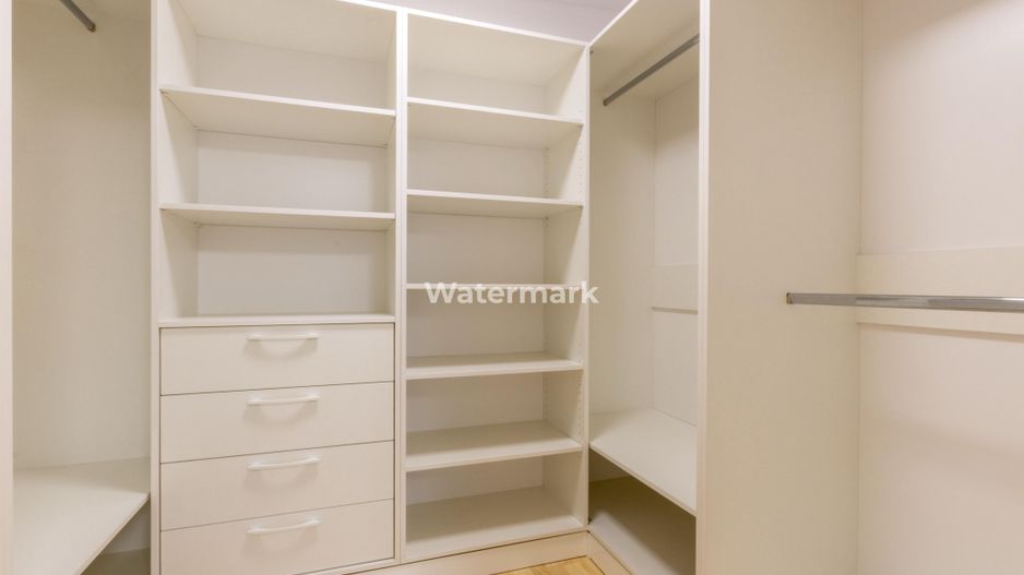 Apartament cu 4 camere de închiriat în zona Alexandru cel Bun - Poză 19