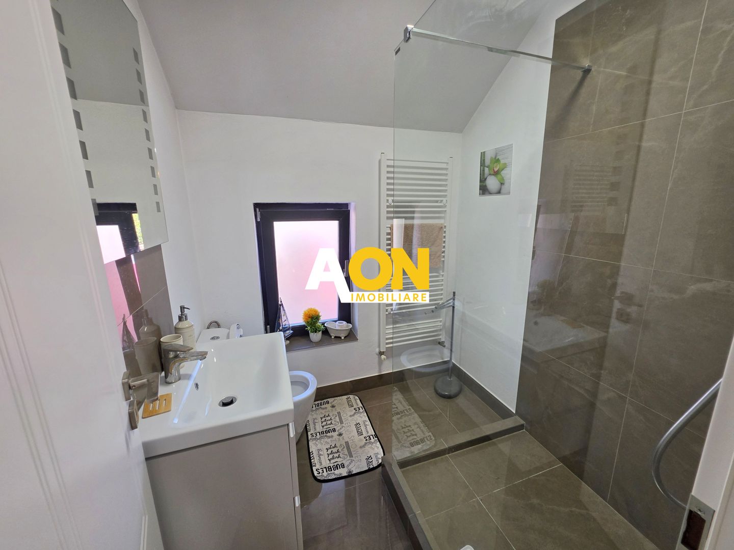 1/2 Duplex la cheie, 3 camere, 208 mp teren, Barabant - Poză 12