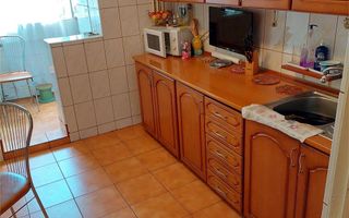 APARTAMENT DE 3 CAMERE TEI - Poză 3