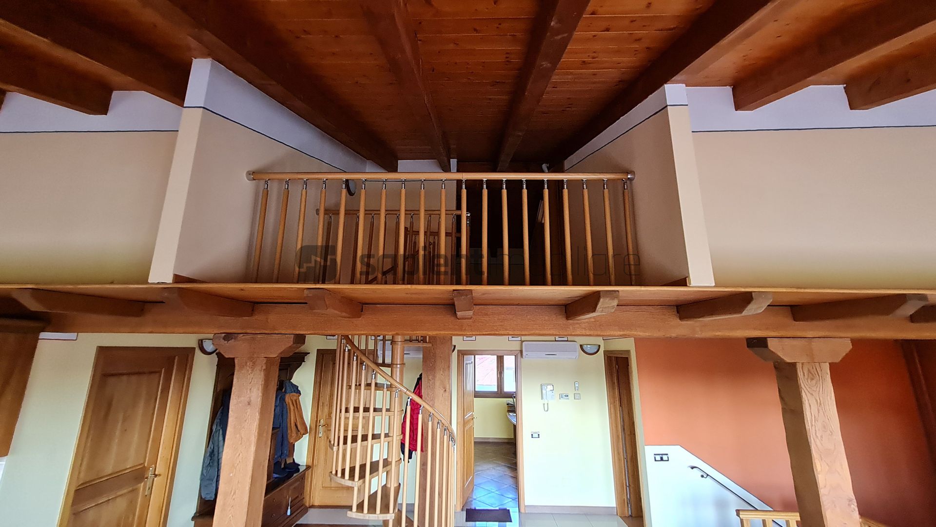 SAPIENT IMOBILIARE / Apartament deosebit - str. Cuza Vodă - Poză 17
