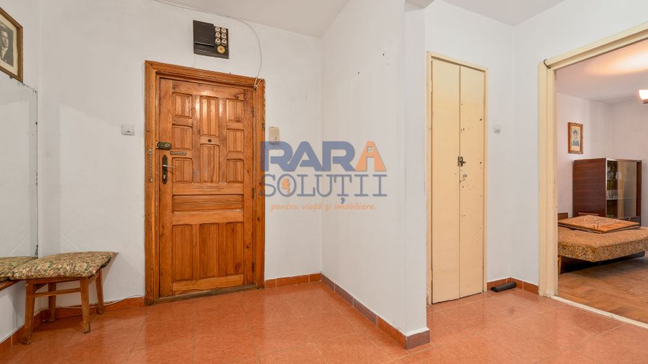 3 camere, etaj 1, lângă Primărie - Poză 9