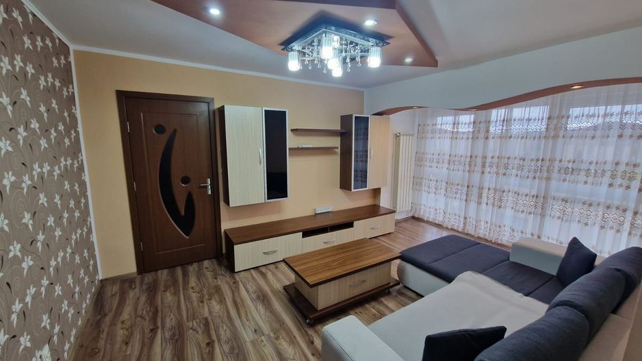 Inchiriez apartament 3 camere Muzeu - Poză 1