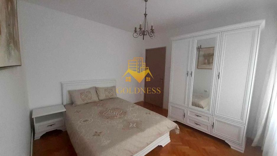 3 camere decomandate, Piata Cipariu, Andrei Muresanu, Zona Muscel - Poză 2