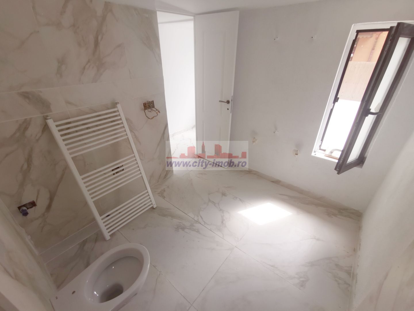 Vanzare Casa Otopeni   D + P + M - Poză 21