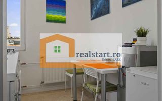 Pta Romana, Vedere spectaculoasa, Renovat total, inclusiv instalatii - Poză 11