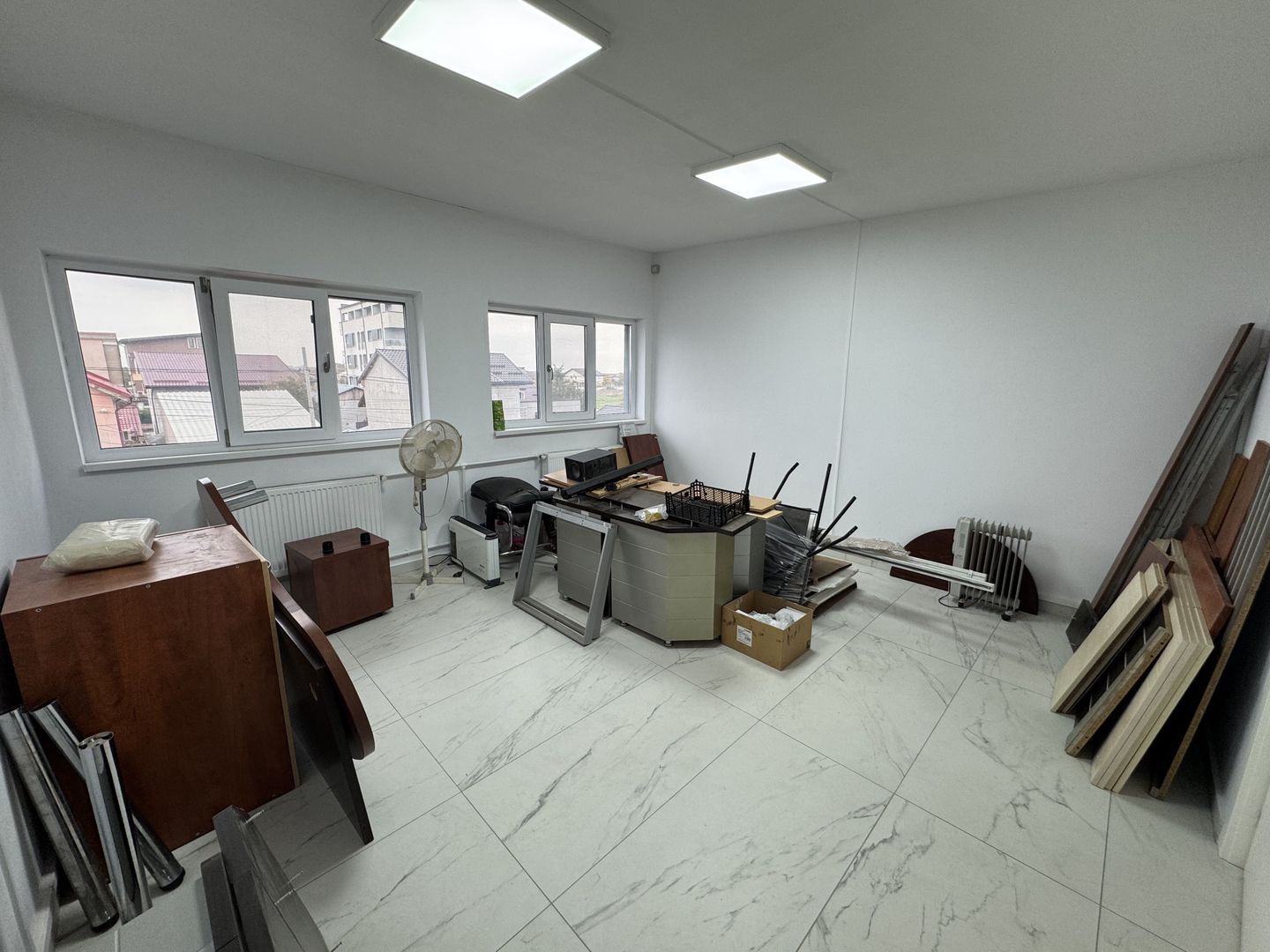 Spatii birouri de inchiriat renovate moderne L329 - Poză 18