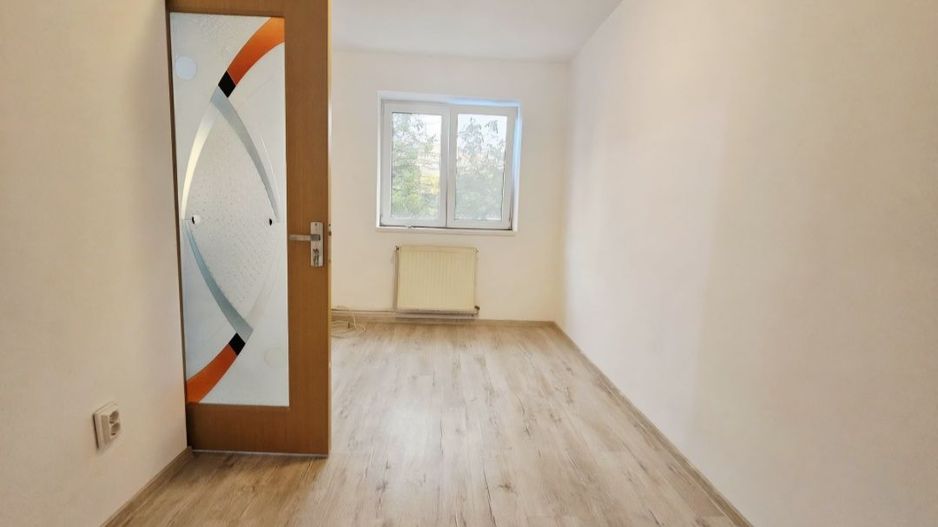 apartament 3 camere Mall Vitan renovat centrala proprie, metrou - Poză 3