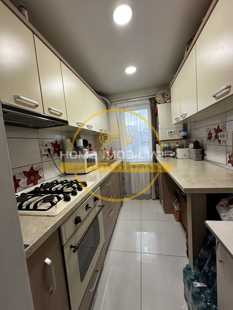 Apartament 3 camere/ zona Alexandru cel Bun , etaj 2/4 - Poză 2