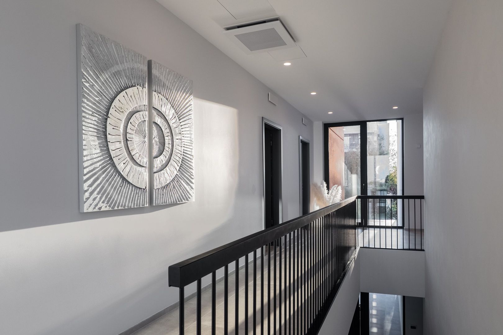 Smart-Home nZEB spectaculoasa Bucuresti Sector 1 cu deschidere lac -teren 2000mp - Poză 51