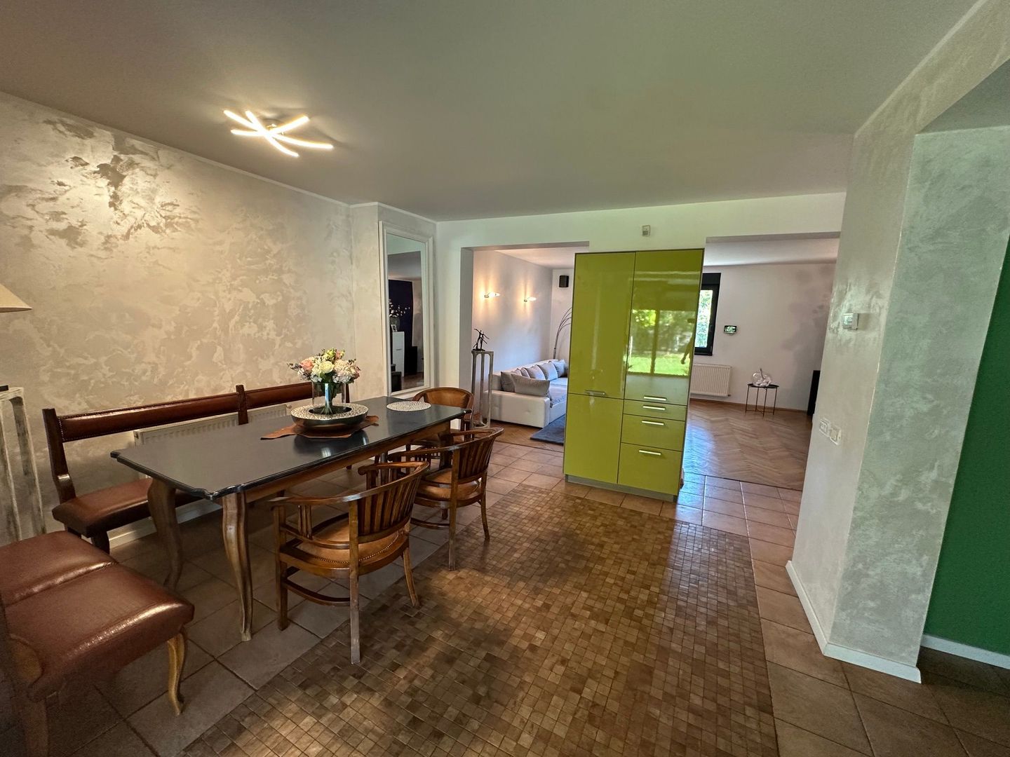 Casa Parter + Mansarda în Braytim - Poză 9