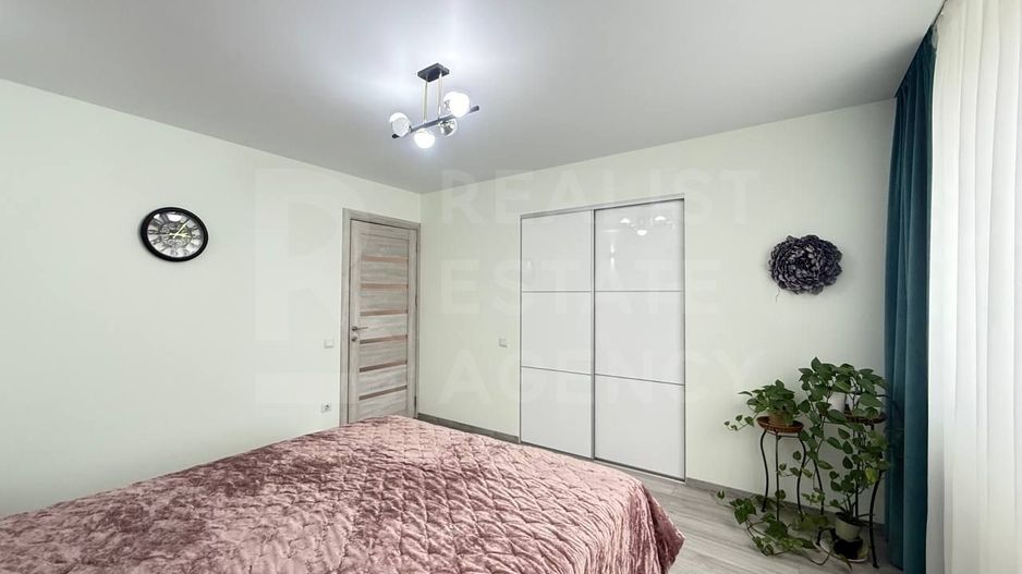 Vânzare, casă, 2 nivele, 3 camere, strada Miorița, Colonița. - Poză 10