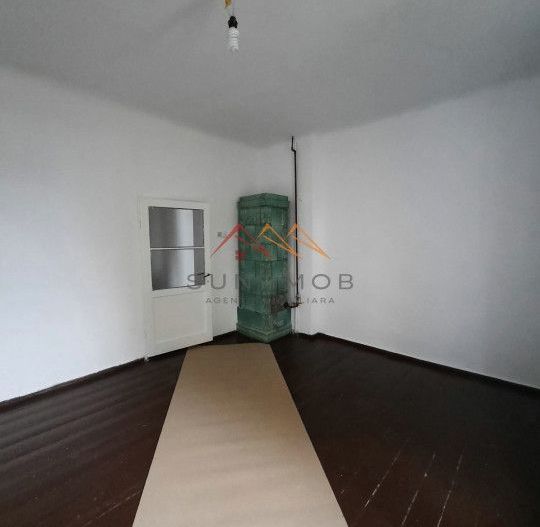 Apartament 2 camere, curte proprie 50 m2, Zona A, Campina, Prahova - Poză 4