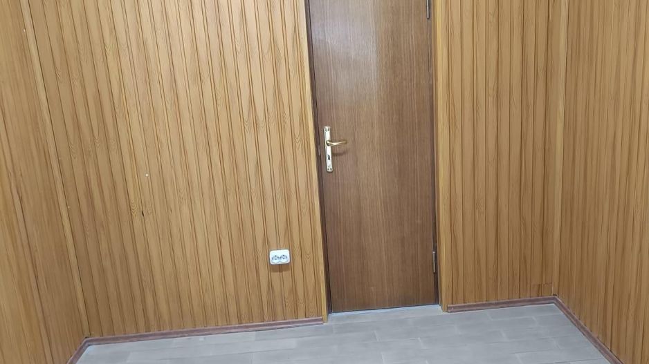 Oportunitate Unică: Spațiu Comercial cu Potențial - Piata 16 Februarie - Poză 12