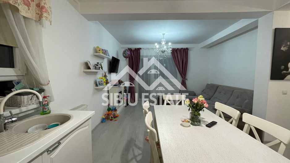 Apartament de vanzare 3 camere 2 bai gradina 74mp si parcare Selimbar - Poză 21