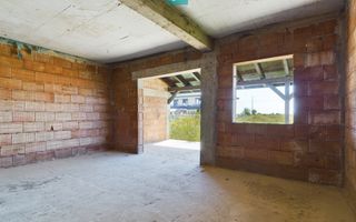 Duplex în Moșnița Nouă, în spate la Castel - Poză 12