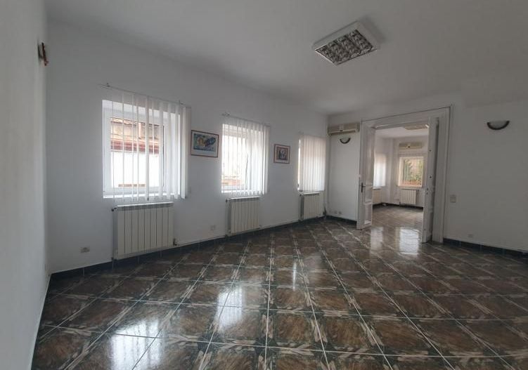 vila 7 camere birouri-sediu firma Cotroceni - Poză 8