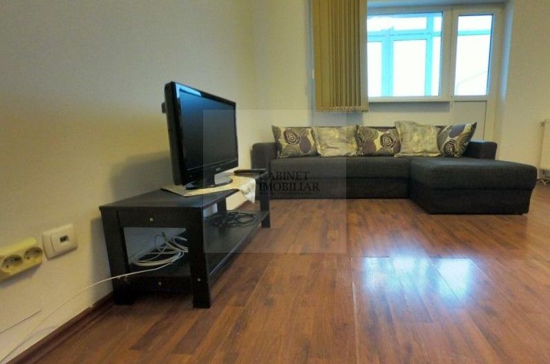 2 camere | Bd Carol | Vedere Panoramica | Centrala proprie - Poză 5