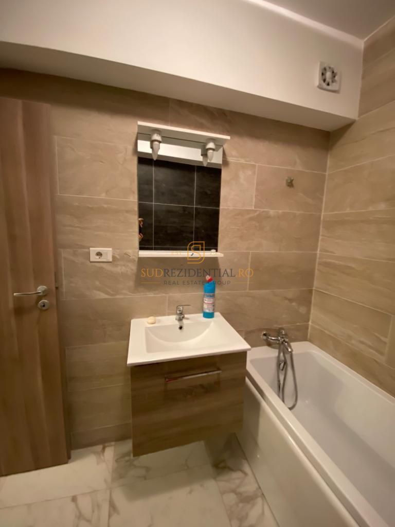 Garsoniera moderna de vanzare, mobilata, parcare, metrou Aparatori - Poză 5