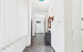 Casă Individuală cu spațiu comercial - Variaș - Poză 16