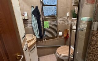 3 camere | etaj 1 | centrala proprie | mobilat si utilat | 2 bai | 2 balcoane | - Poză 10