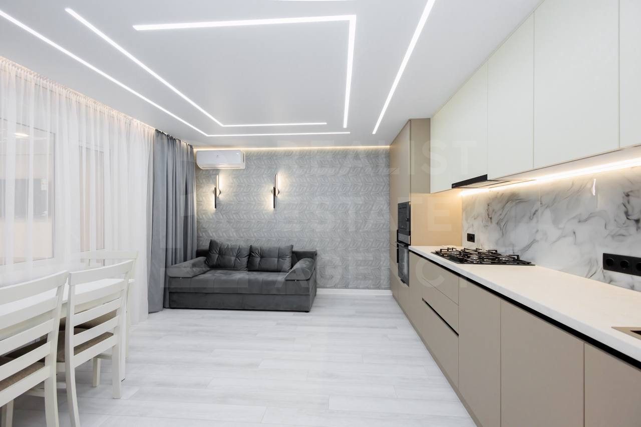 Vânzare, apartament, 3 camere, bd. Mircea cel Bătrân, Ciocana - Poză 1