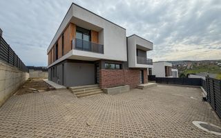 Casa de vânzare în Borhanci – Locație excelentă - Poză 3